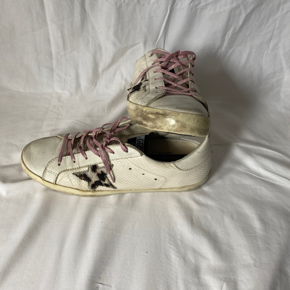 Golden Goose White Sneakers with Pink Laces and Black Star